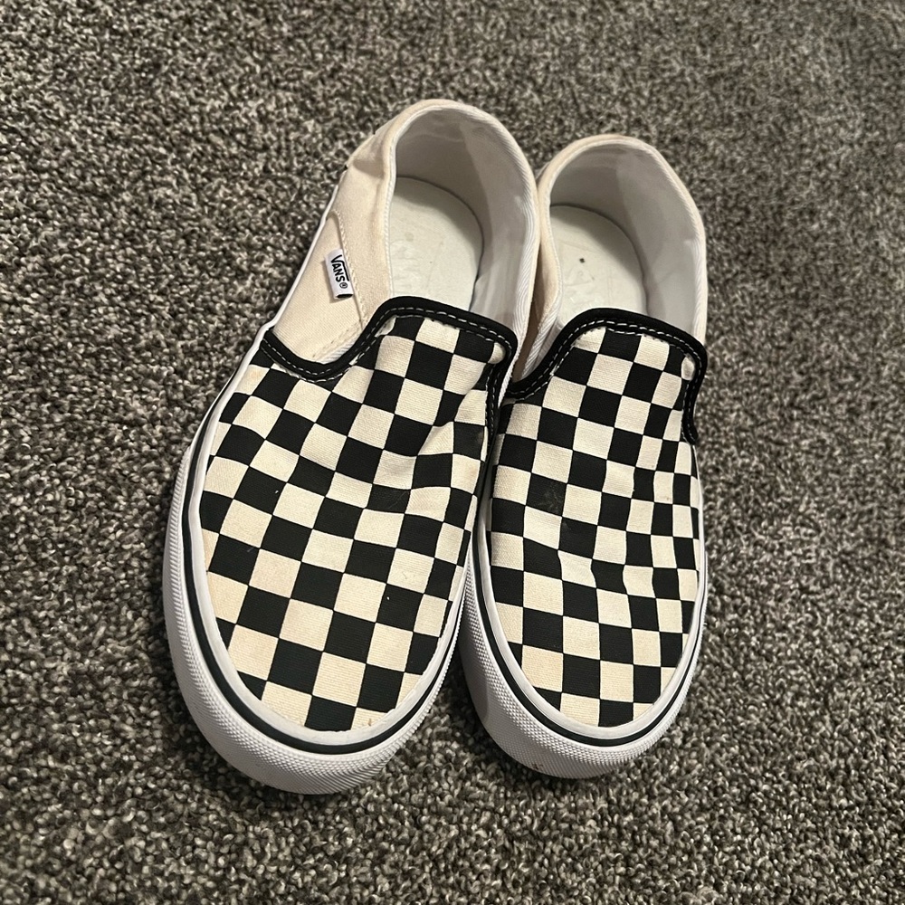 Women’s black and white checkered vans. Size 6.